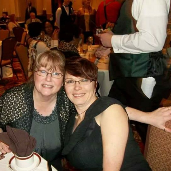 Meet your Posher, Debbie - Picture 1 of 1